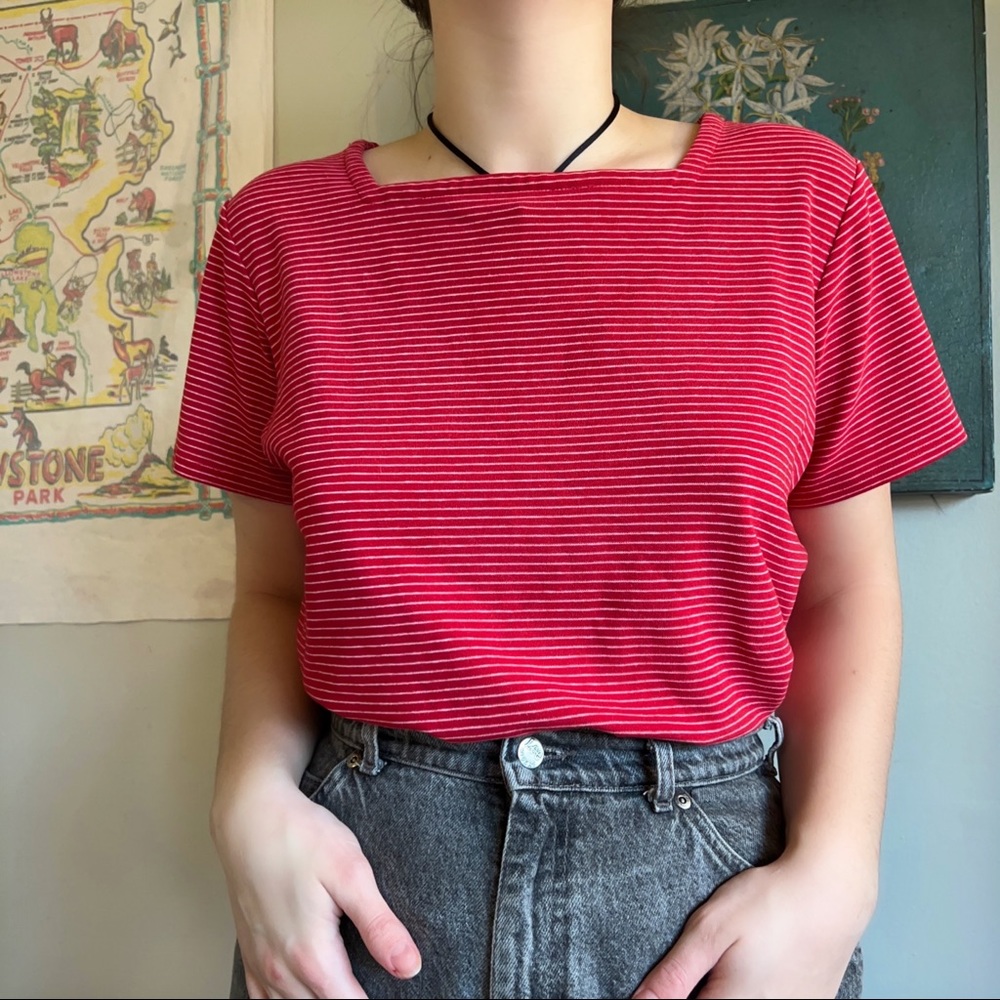 red and white striped short sleeved top